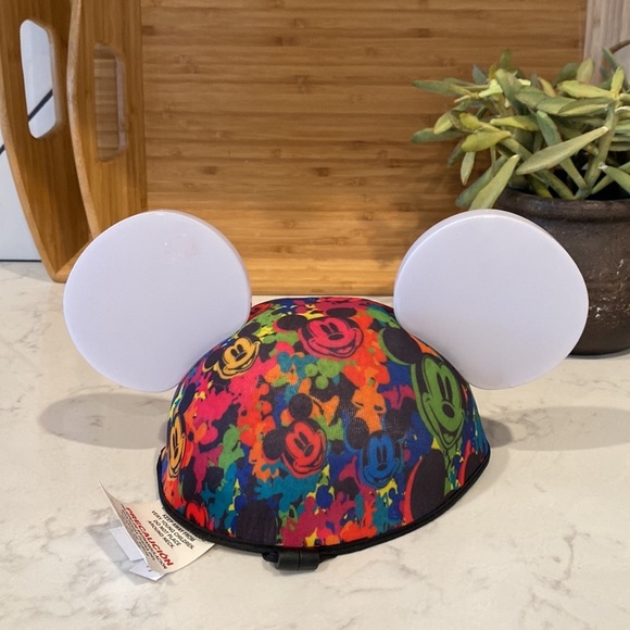 Disney Glow With The Show Mickey Mouse Light Up Ear Hat cap Disney Parks - Picture 5 of 8